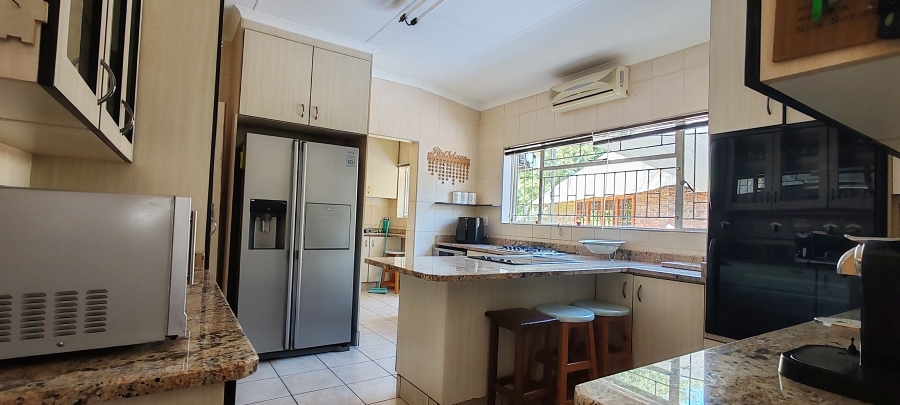 5 Bedroom Property for Sale in Parys Free State